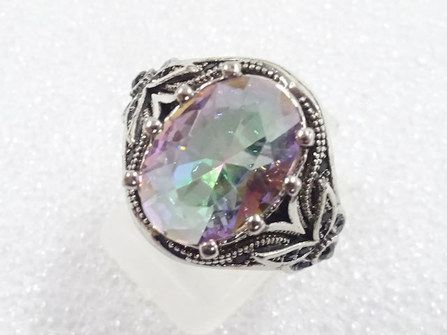 JAPANESE KIMONO / ANTIQUE COLORED STONE RING (SIZE 17)
